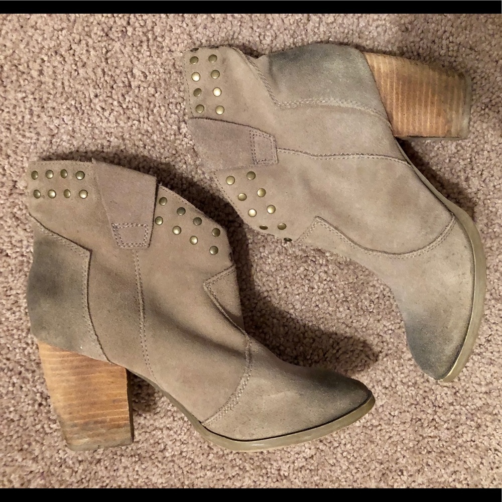 Steve Madden heeled booties